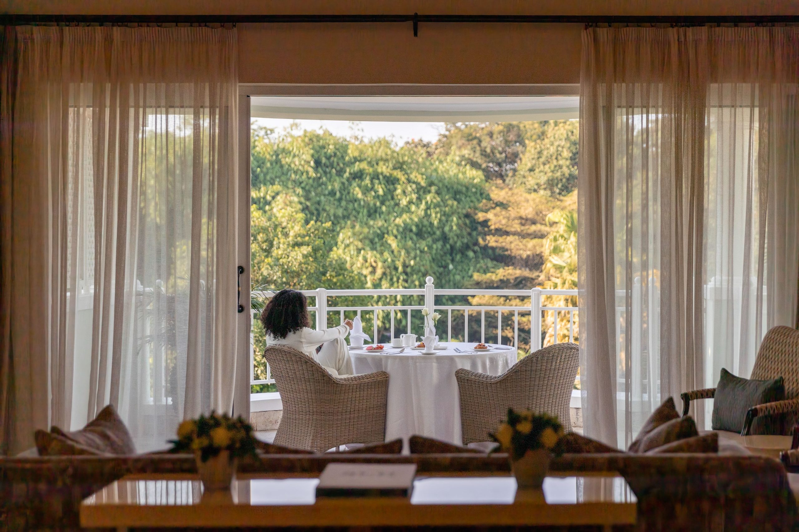 Hemingways Suite Balcony Dining 1 (1)