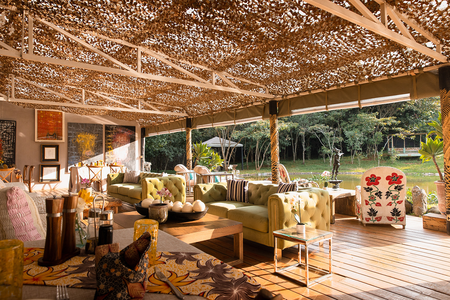 The Deck and egg bar interior 3